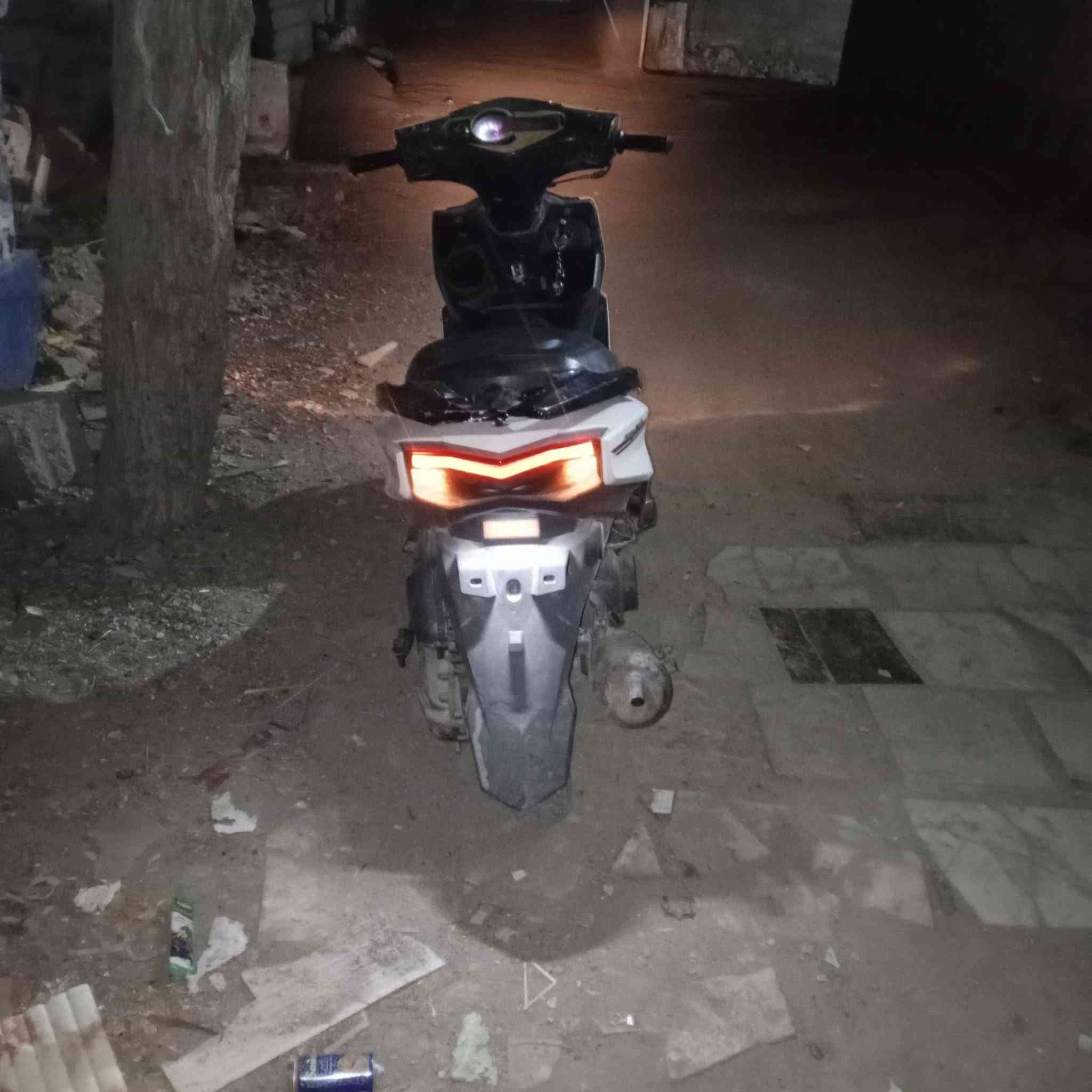 السلام عليكم دراجه سكنز مراوس ابدراجه بطه وبيع 250مكان بابل المسيب الرقم ***********
