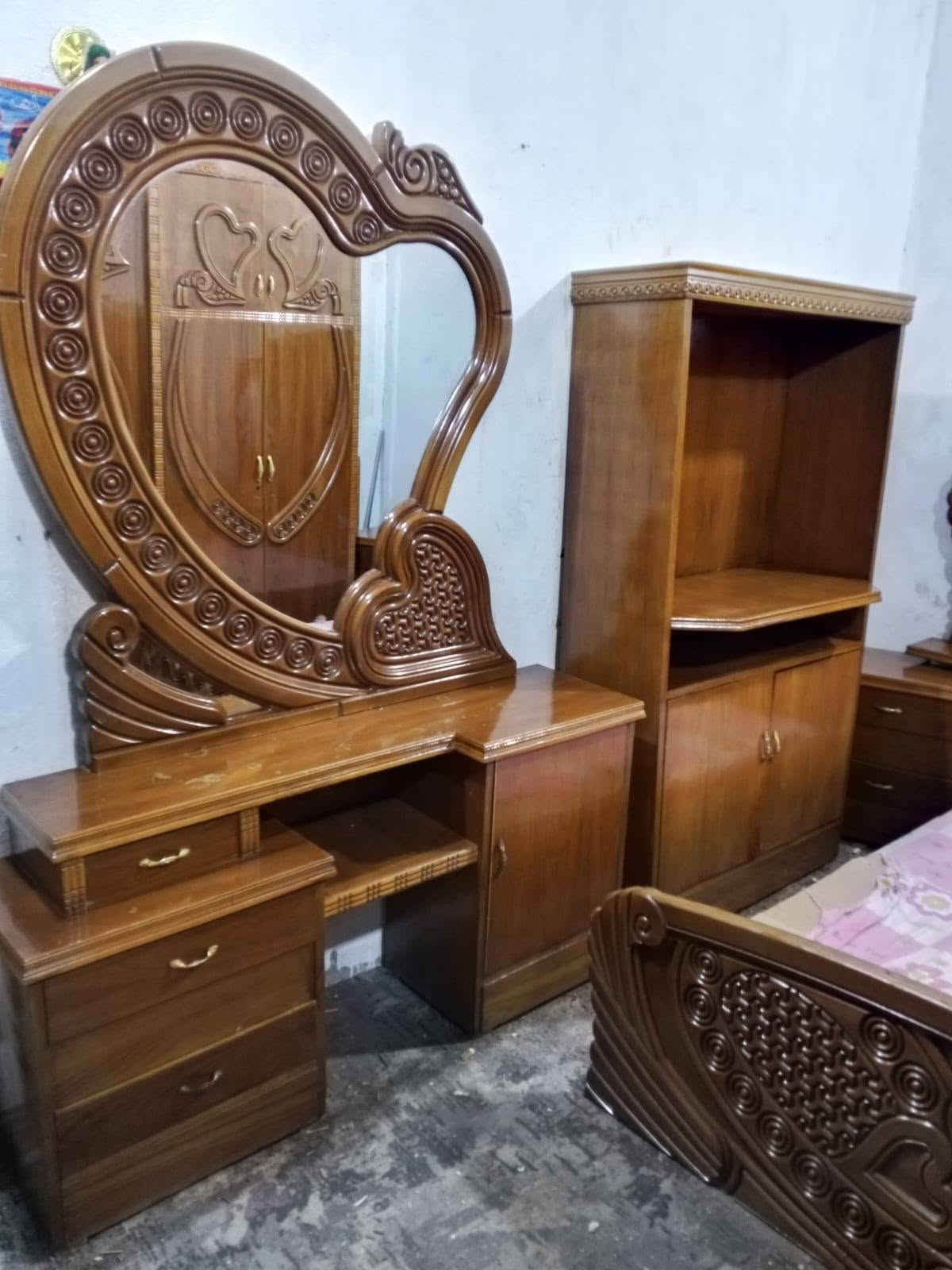 650غرفه ست ابواب تزكام  خمسه ملم تزكام صاج داخل وخارج الضهر جرجوبه بغداد الحسينيه مال الراشديه وعندي توصيل ***********

