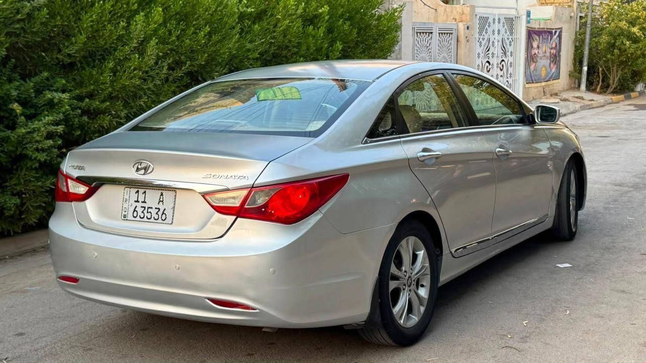 سوناتة خليجي موديل ٢٠١١ رقم بغداد بسمي
مكفولة من الضربة ولصبغ ولتبديل 

السعر 95 وبيها مجال

*********** مكانها بغداد

محرك وكير مكفولات بلاديات ممفتوحات 
حجم المحرك 2400 دوش 
كير اوتوماتيك 
تبريد شغال 
صدر جديد 
 مري شفط  نضام ايكو
