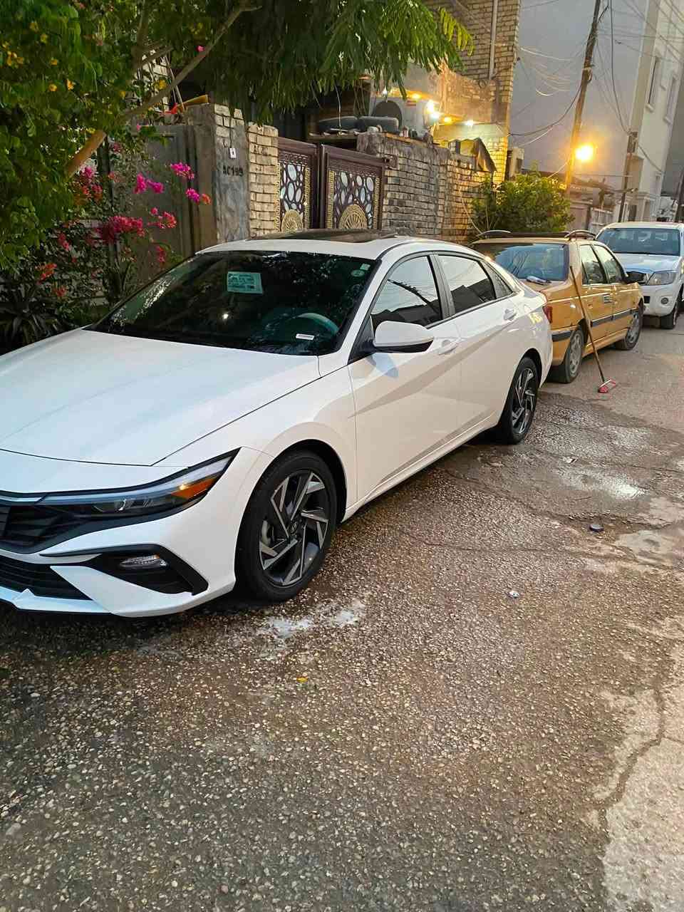 مكينه ٢٠٠٠دوش ماشيه ٢٥الف
المواصفات

فتحه بصمه تشغيل عن بعد جنطه ذكيه رادار امامي خلفي حساس جانبي قياده ذاتيه تحكم ستيرن شاشه جي تي ال ويل كب حجم ١٧ حساس امامي خلفي دخول ذكي وبعد بيه مواصفات ليبل واحد بدون دواخل السياره مضلله وبيه كتاب تضليل شمالي اربيل السعر استفسار عل رقم***********
