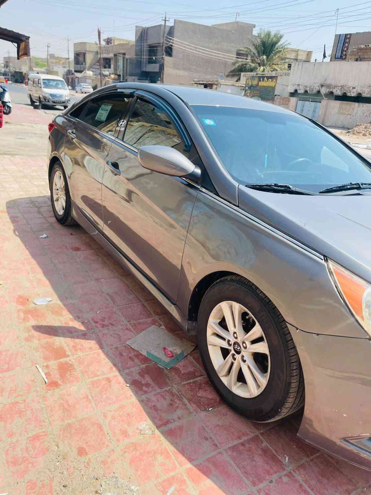 سوناتا موديل 2013 وارد امريكي رقم بغداد باسمي تحويل مباشر مكينه وكير وحداديه وتخم تاير وتبريد كله جديد كشن كهربائي نضام ايكو السياره ماشيه 100 جديده بمعنى الكلمه مابيهه نقص برغي السعر 88 وبيهه مجال مكان السياره بغداد الاستفسار ***********

