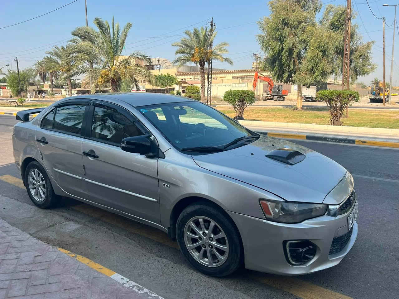 سلام عليكم لانسر قرش ٢٠١٦ خليجي
مكينه 2000 المرغوب 

كير مكينه تبريد بحاله جيده 

السياره بيهه قطعتين  صبغ باب وقبق جنطه 

رقم بغداد دولي ب اسمي   شاشه كامره سياره جاهزه 

السعر ١٠٥  وبيهه مجال للشراي 

***********
