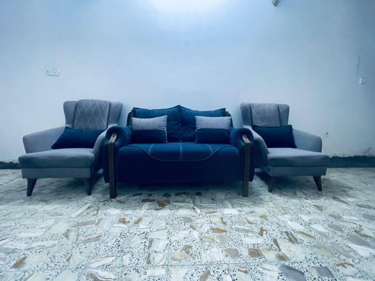 طخم 7مقاعد /مدينة الصدر250
***********
