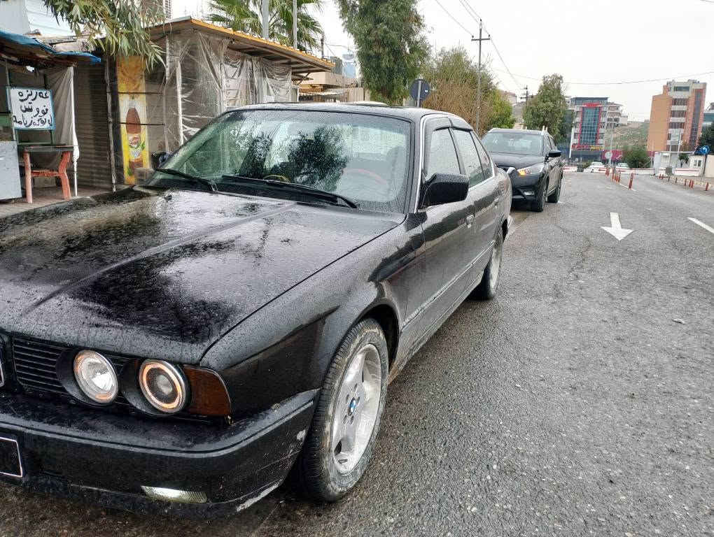 .bmw
ئارم پلاستيك سيلماني 520 گيرعادي ته بريد
2جام كاره با گيرو كه كينه به شه رت 
ئه كساي 3.23
4 تايه ي تازه 
ناوره ش
سلايت
ئارمو ئه والياتي بئ كيشه و به شه رت
سه ياره ي مه عره ز نييه 3 ساله لاي خؤمه 
سه ياره كه بئ كيشه يه و مالي دؤسته 
به نزين زؤر كه م ده خوات
ناو نيشان سليماني  
سيعري 34 گه لاو تؤزيك معامه له
*********** السليمانية, العراق
