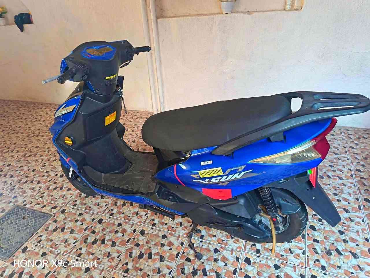دراجة سكنس فحل مكينة ماكس عدله موديله 23 نظافة مثل الصور سلف هندر كهربائيات لايت اشاير كلهن شغالات السعر 450 وبيه مجال للشراي بيع او مراوس رقمي *********** مكاني بابل المسيب

نص مكتوب في الصور:
- HONOR X9c Smart
- HONOR X9b 5G