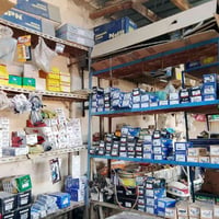 محلات ادوات سيارات • بدون اجار • مع الأدوات