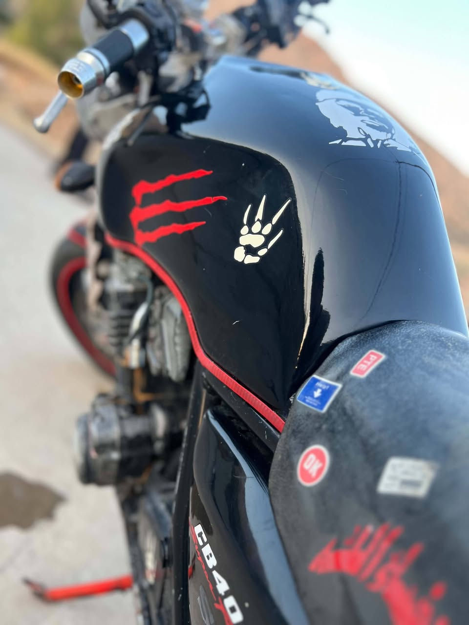 هوندا CB400 • انستجرام