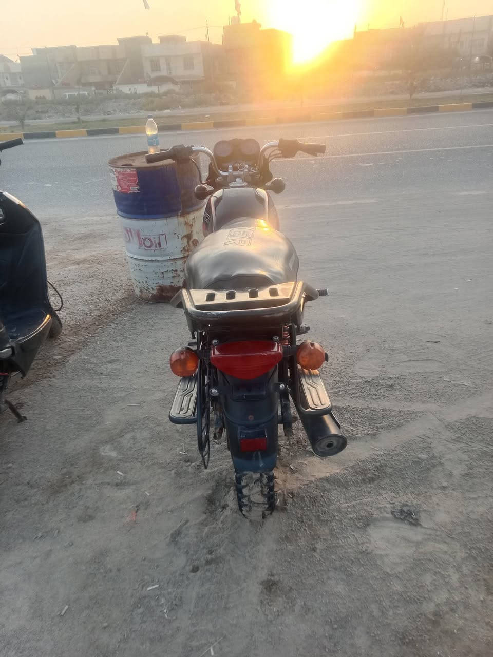 بوكسر موديل 20 نظيفه كلها شغاله مكينه ناعمه دراجه حلوه السعر 700 أوراق استنساخ دراجه مكفوله مكاني حله 
***********

