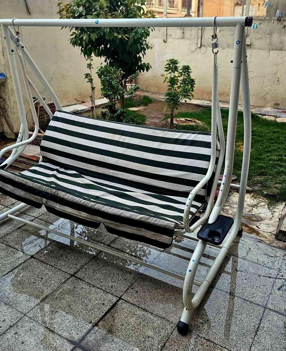 مرجوحة للبيع تركي درجة أولى ( مو صيني ) بعدها جديدة استخدام قليل العنوان كوت المركز ***********
