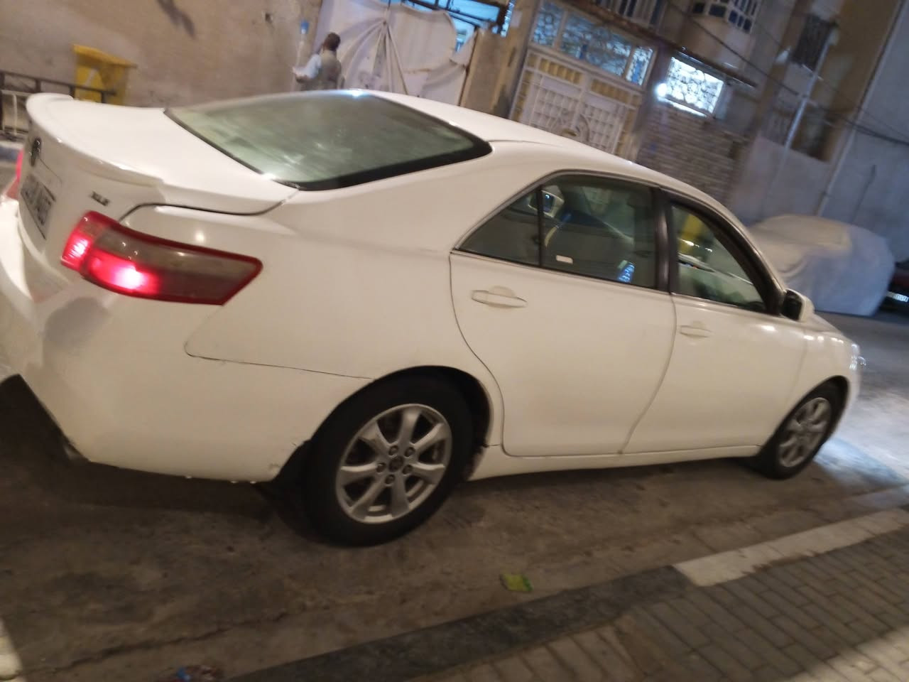 السلام عليكم كامري للبيع بيع مستعجل 
وارد امركي سته سلندر 
مديل 2007
ضربه خفيفه بل الجاملغ الخلفي الايمن
ومصبوغه احزام 
تبريد ثلج 
فتحه سقف
تحكمات ستيرن كلهن يشتغلن 
كشنات كهربائية شغالات السياره حلوه نضيفه
السعر 65وبيها مجال للشراي
الاستفسار متواجد عل فيس  او واتساب ***********
العنوان بصره قبله حي المهندسين
