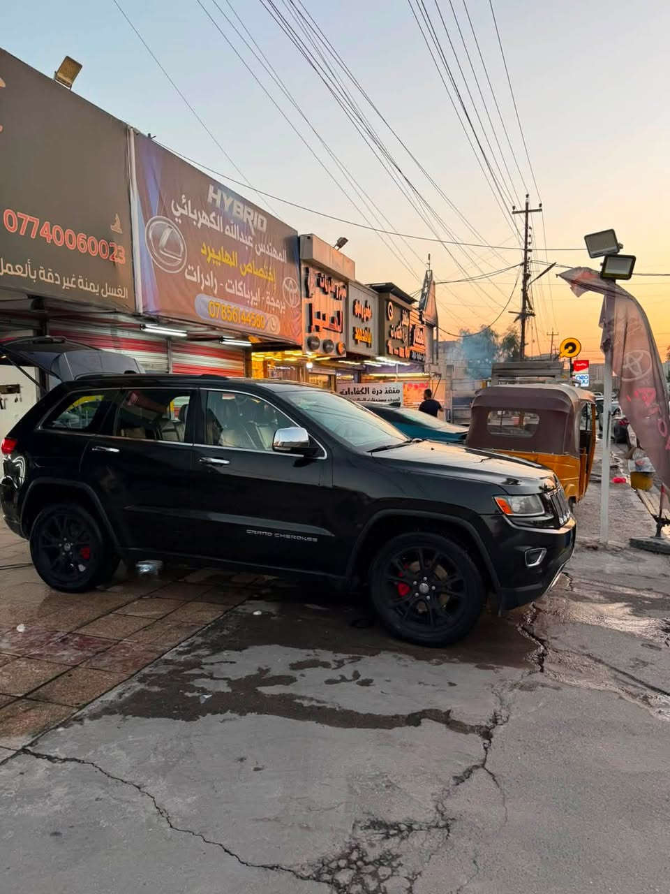 سلام عليكم
Jeep Grand Cherokee
موديل 2015
فووول مواصفات فتحه مري ينزل ويه البك فوول
لون اسود
صبغ صفحه اثر طخات وجه ثانيه باب نصه وجاملغ نصه 
والحادث مالته جاملغ وبنيد جه الصفحه الي مصبوغه 

رايده 140 ورقه وترهم مراوس بجيب 23 او 24 
رقم تلفون 
*********** مكاني الغزاليه
