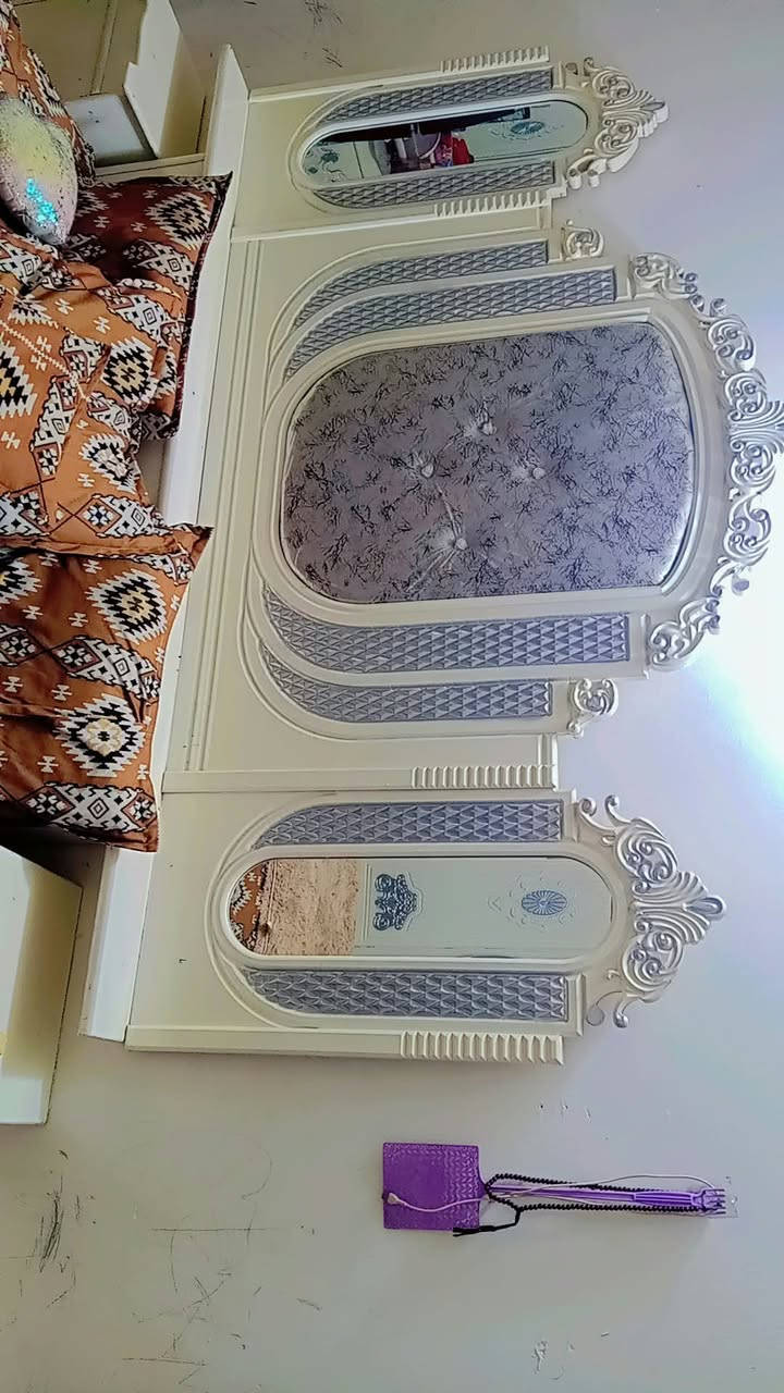غرفه اخشاب كامله لبيع سعر ٤٢٥
‏‪‪***********‬‬‏
تاج الواسطي
