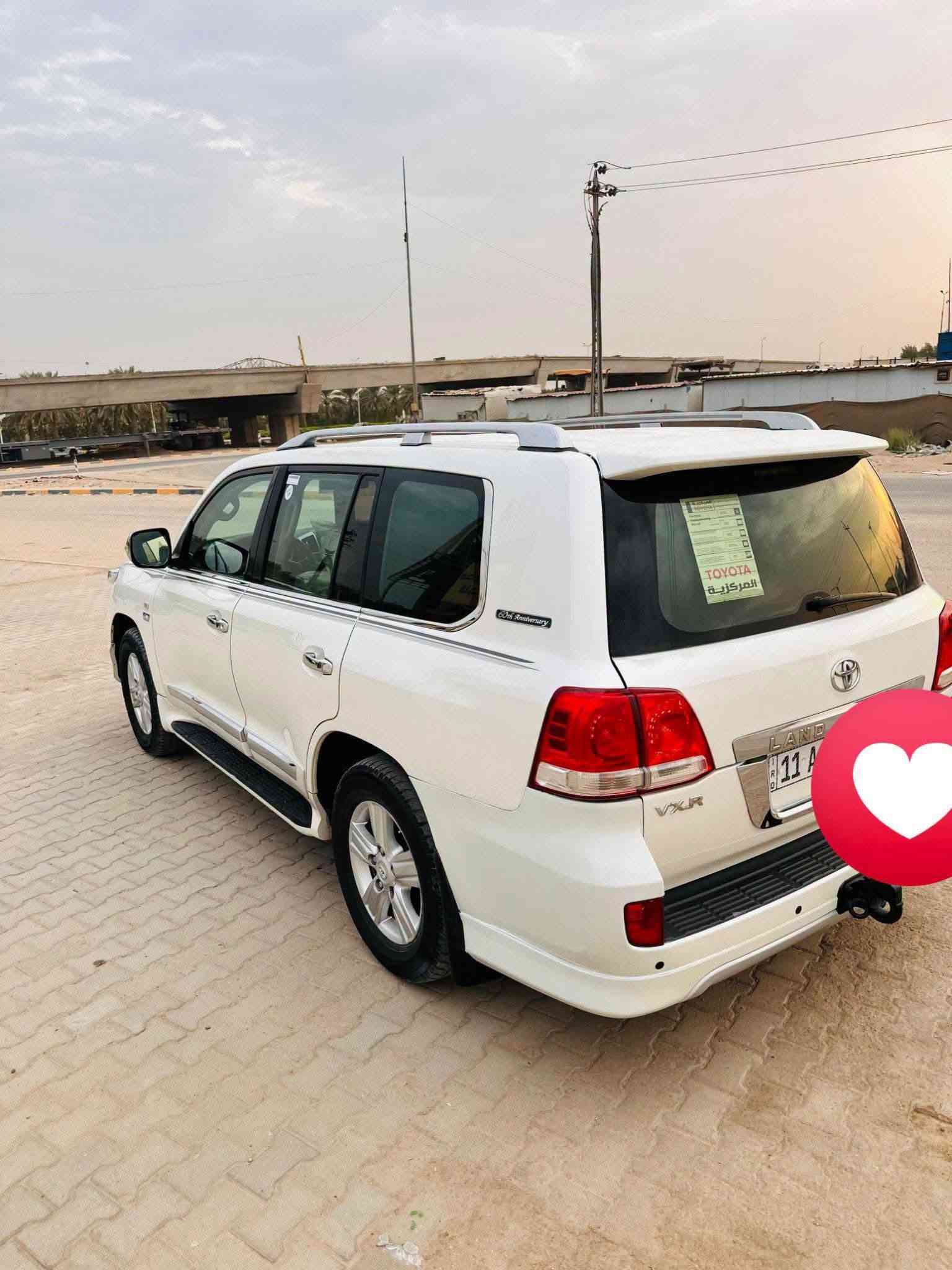 لاندكروز VXR • مكينه ٥.٧ • ماشيه ١٢٠ الف