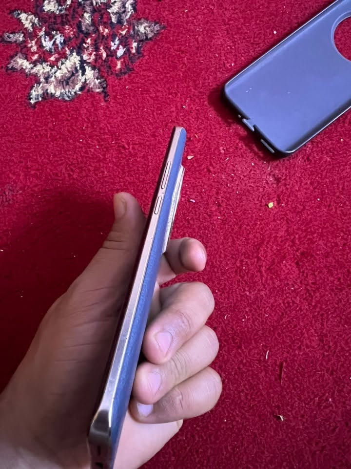 السلام عليكم ريلمي13بر
للبيع الجهاز مكسوره شاشته 

سعره 250 وبي مجال 

الذاكره 512

التواصل واتساب أو تعلق ودخلكخاص
***********

