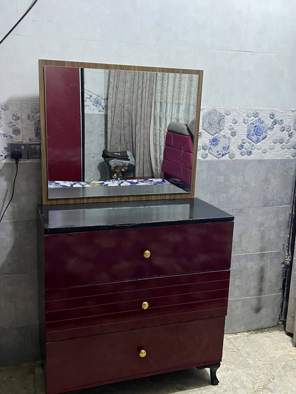 غرفه • ٥ قطع • نظيفه