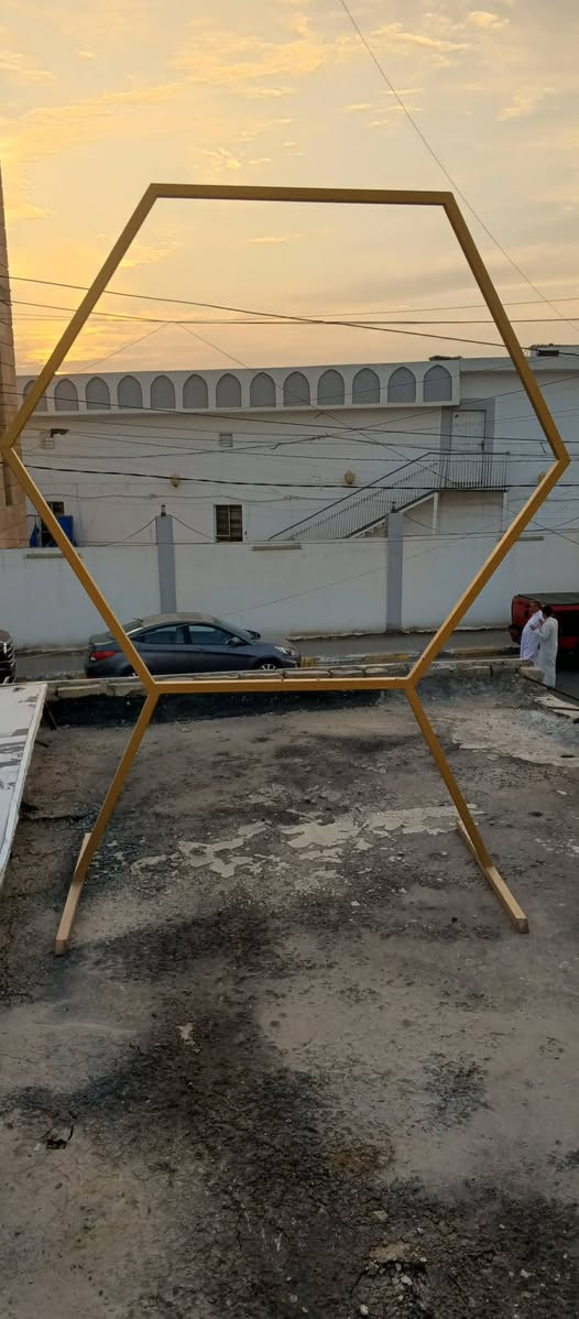 اقواس • ستاند