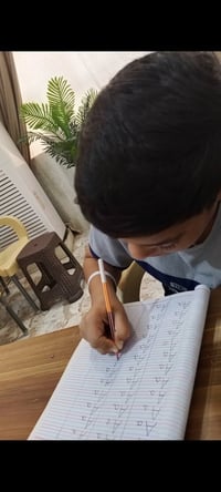 ابتدائية ومتوسطة • تجربة مجانية ٣ أيام • محرم قرب جامع حنتوش