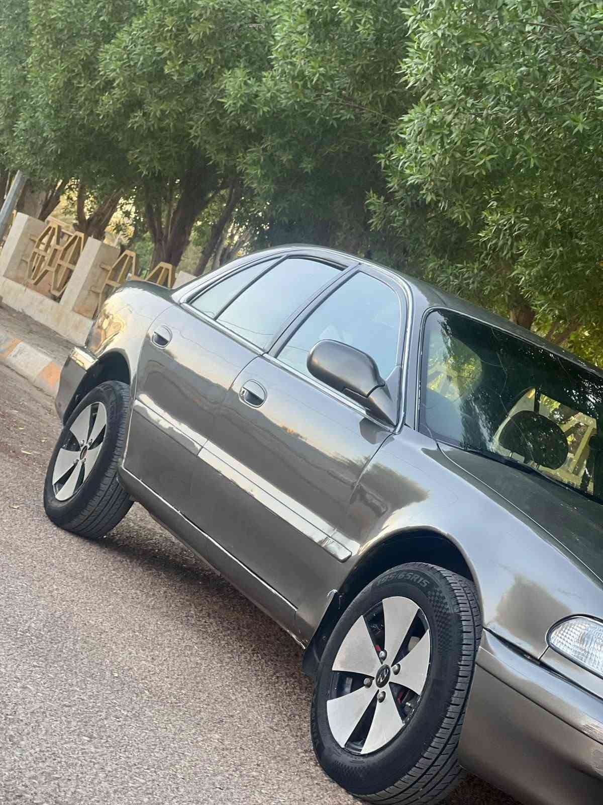 سوناتا تو93ديالى  لا ظربه ولا طخه مكفوله كهرباء كلها شغاله  تبريد صدر خلفي امامي كير محرك شرط تخم تاير قطره خياس مبيها مصبوغه جماليه فقط سعر 43وبيها مجال بصيط عنوان ديالى  ***********
