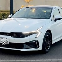 كيا K5 • ٢٠٢٥ • ممشى ٢٨٠٠٠ كم
