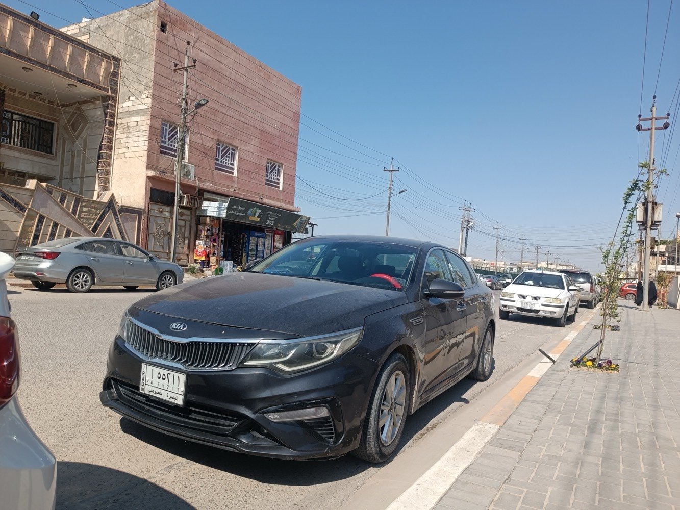 السلام عليكم 
كيا اوبتما 2019وارد امريكي 
حادثهة بنيد مبدل فقط
مكينة 2400GDI
السيارة بيه بارد شوف العين 
بيع او مراوس