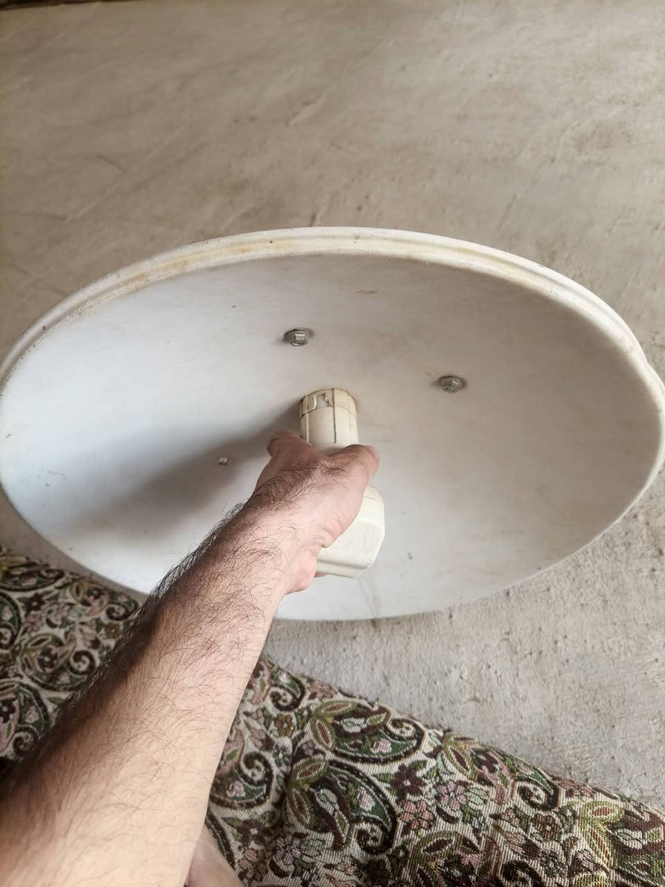 صحن لبيع والله مادري شنو عطله
سعره 50الف بي مجال مكان واحد حزيران قرب صدليه 
حامد  *********** اليريد هاي رقمي يتواصل وياي
