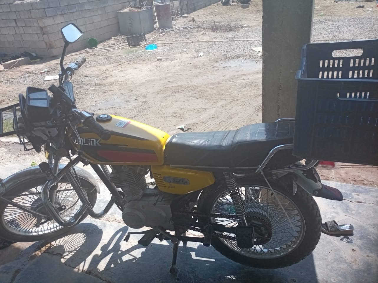عندي هاذا للبيع كلشي مابيه شقل وتوكل موديل 20 ورايده 500/***********

