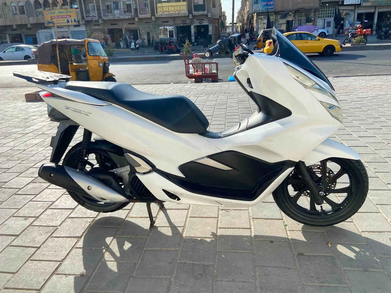 يا الله
سلام عليكم 

دراجه PCX جيل 3 ياباني 

مكينه 125 سيسي 

مكفوله كفر ومكينه كفاله عامه 

حساس زدحام حساس ستان 

سعر 16 ونص$ وبيه مجال 

العنوان بغداد حي لبتول 

للتواصل ***********

واتساب فقط ***********
