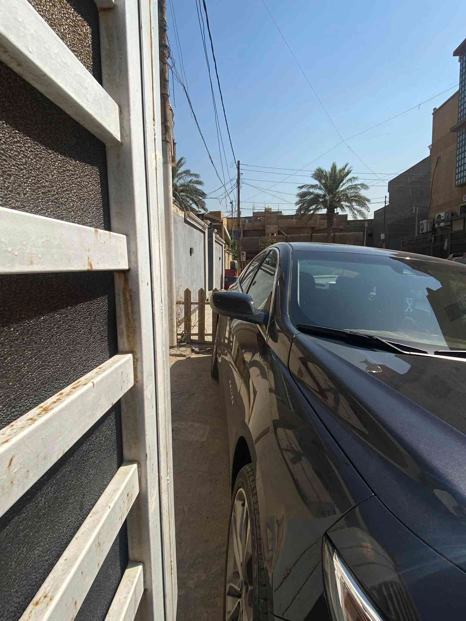 سلام عليكم
شوفر ليت ماليبو 2023 LT

فول مواصفات عدا الفتحه 

تبريد قطتين 

تحكمات ستيرن 

بصمه أبواب بصمة تشغيل تشغيل عن بعد 

السياره كلش نضيفه  تجي تكلب وتشوف بعينك وتاخذ سونار حادثها جاملغ السايق والباب مال سياق ربعها  بدون دواخل بدون ايرباك كله سليم 

مكاني بغداد الدوره السياره معروضه ب117$ وبيها مجال بسيط ***********
