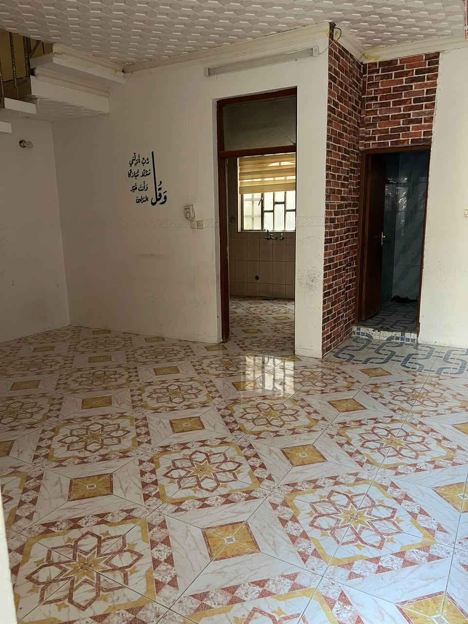 دار للبيع مساحة 100 متر طابقين
غرفتين نوم مع صالتين وصحيات  الموقع بداية منطقة شفتة للاستفسار ***********

