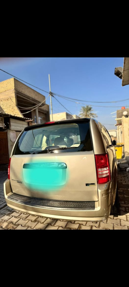 السلام عليكم دوج كرفان كلايزر موديل 8 مكفوله كفاله عامه بيه بس شبر بارد تبريد قطه وحده لون سلفري مداور ثاني يوم رقم موبايل  *********** اتصل وبيك خير ودلل على سعر
