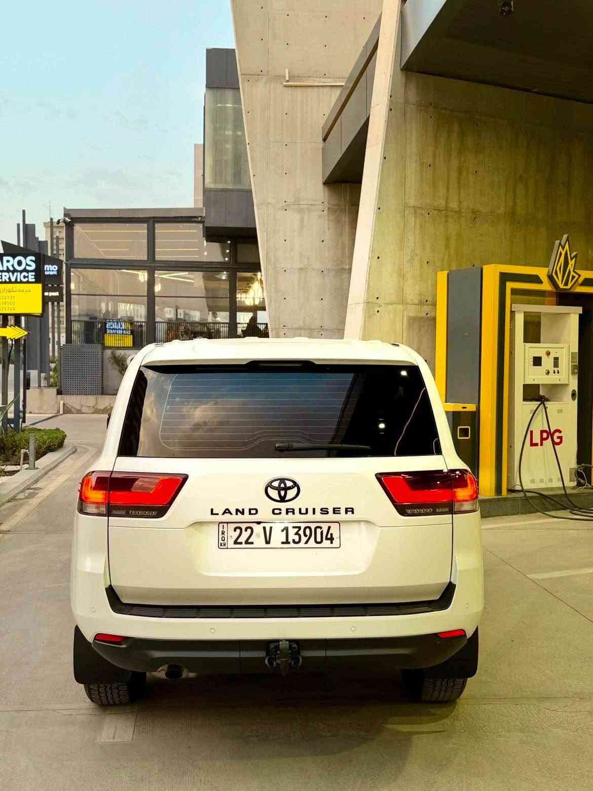 Landcruiser 2024 GX
١٤ هەزار کم  ڕۆیشتووە
بێ بۆیاخ و بێ سارد لۆک لۆک
*********** السليمانية, العراق
