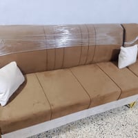 تخم جديد نضيف 100% 8 مقاعد سعر 240 وبي مجال للأستفسار 07862721461