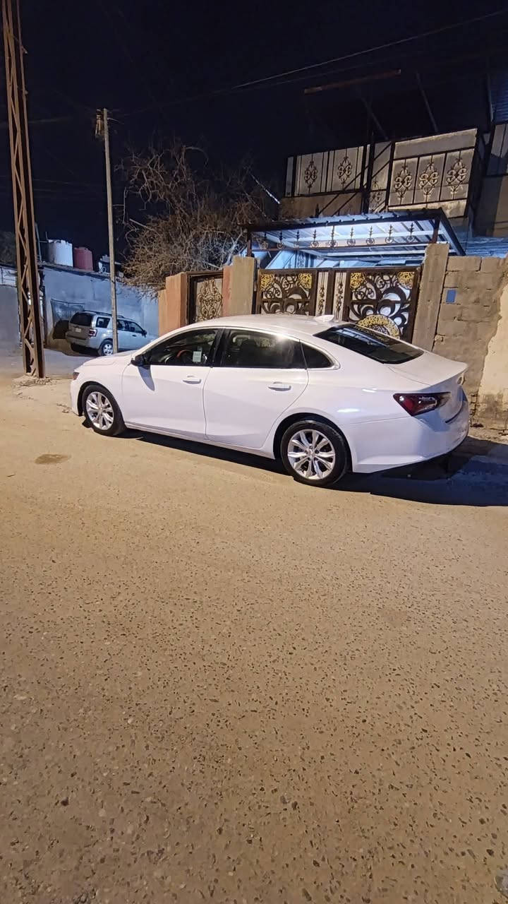 ماليبو 2020 جاهزه من كلشي بيع او مراوس حسب القناعه
رقم بصره    ٩ اشهر وتصير حره   1500تيربو
مصبوغه عام فرن تغيير لون من سلفري للأبيض
تبريد حداده جدد گير مكينه كفاله
الي يريد يشوف حادثها يراسل واتساب 
ورجاءً بس الشراي يتصل 
المكان بصره السعر ٦٨ وبيها مجال حك الجيه
***********
