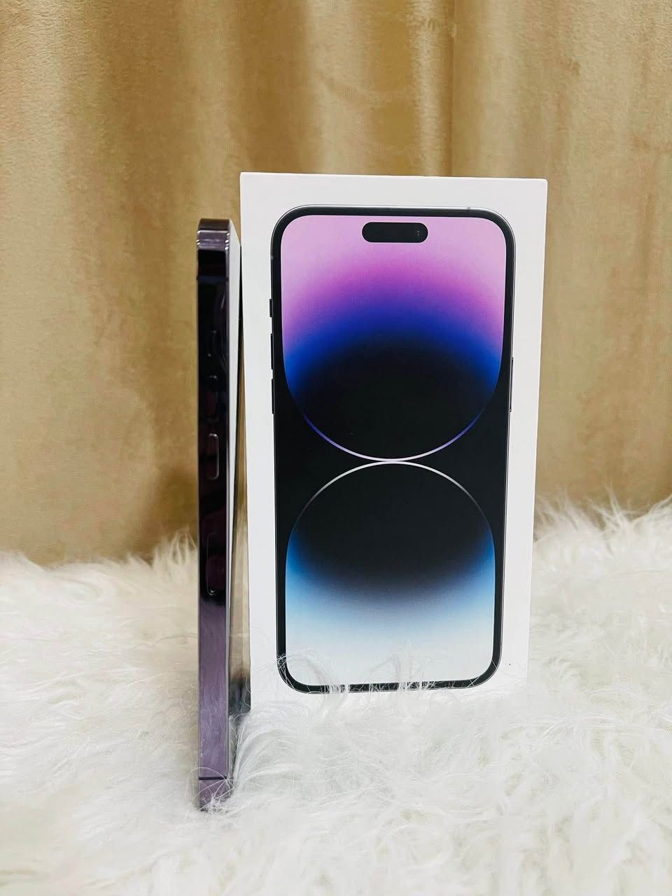 ايفون { 14 برو ماكس }⚜️
الـجـهـاز نظيف 
 انطيك ظمان اسبوع 
آلـــــون ؛ بنفسجي 
ذاكـــــره ؛  256
نـظـافـــه؛  99
بـطـاريته؛   100
جهاز ماستر
كل شغال ومابي اي خلل مكفول عل ظمان بس مبدل شاشه اصليه مال تفصيخ ام 3 خيارات بيه ظمان شهرر ايشي بيه او بل جهاز تاخذه بلاش وتروح وربع ما تدفع
مـلــحـقـاتـه ؛ 
كـيـبـل  +لزكه ضدك الكسر +كـڤـر فـقـط 
السـعر المـطـلوب ؛ 600
مـكانـي بـغـداد مدينه الصدر
رقم بي واتساب *********** بغداد, العراق
