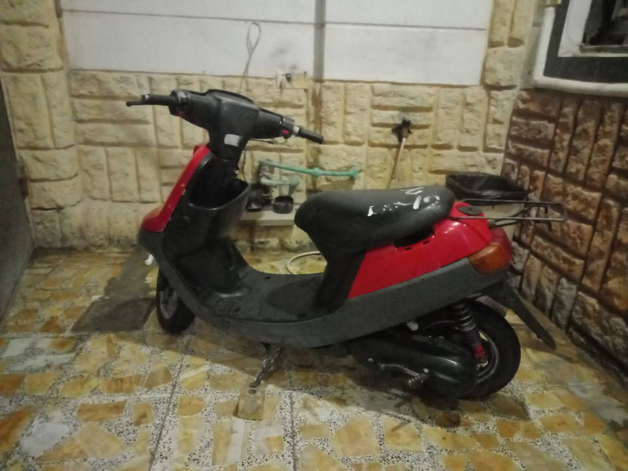 السلام عليكم دراجه بطه لبيع نضيفه معدل شلع مكينه خرسه مال جناني شغاله نكره هورن كلوب اشاير شغاله شاصي مكفول شلعه شك الكاع كله شغال مكينه ناعمه السعر ٢٥٠ وبيه مجال الاستفسار مراسله الصفحه او رقم ***********
