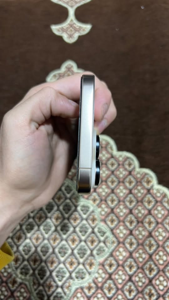 16 برو ماكس للبيع
ذاكرته 256 

بطاريته 90 

دبل سيم كارت 

نموذج Za 

نضافته 100 شخط واحد مابي ولا طخات 

لون ذهبي مميز 

مايعبر هوه ولا مفتوح شرط 

للاستفسار خابر عل رقم او تراسل واتساب 

***********
