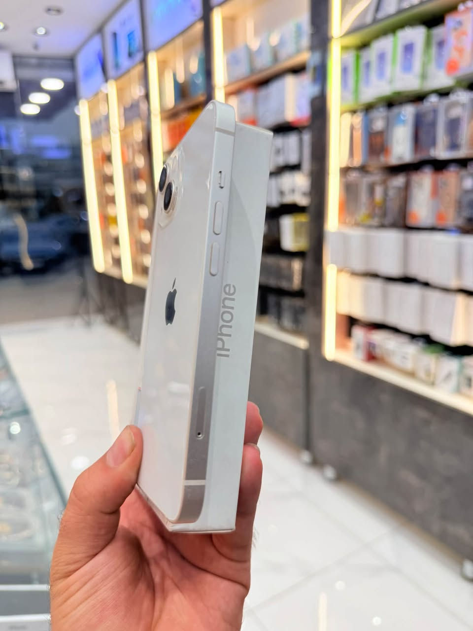 ايفون 13 • ١٢٨ • بطارية ١٠٠٪