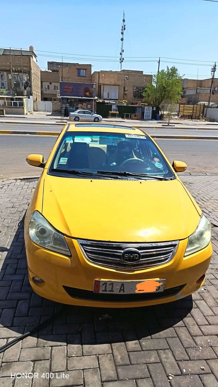 لا توجد تفاصيل

نص مكتوب في الصور:
- جي ثري للبيع السلام عليكم بي واي دي كير اوتو كله شغأل مواصفات فول السعر 40 رقم صاحب السياره ***********
- HONOR 400 Lite