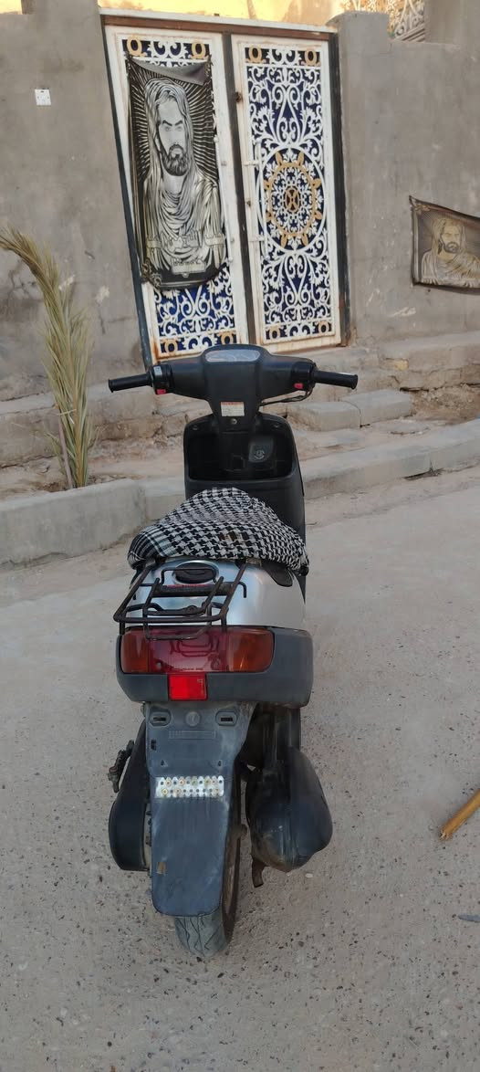 دراجه بتره خطين للبيع كفاله من الطول للطول السعر 525 وبيه مجال معدله اطلع ال60 وفوكهن كفاله مال حاويه الدراجه ***********

