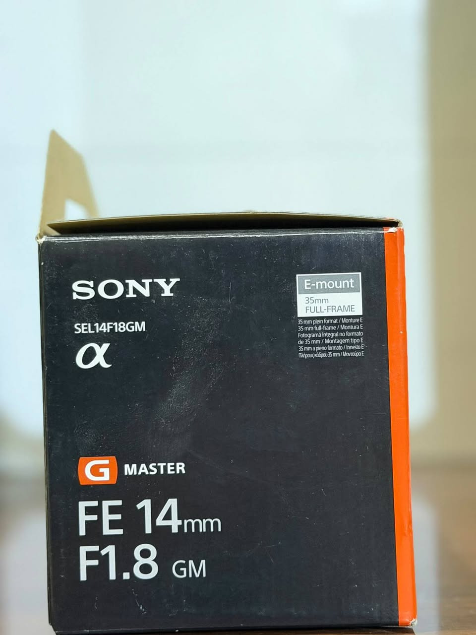 كاميرا سوني a7v (مارك 5)
و عدسة سوني جي ماستر 14mm F1.8
جديد مستخدمة مرتين فقط 
ملحقات شحن بطارية 
رام 128GB
بيع كامل
سعر  5.200.000
التواصل ***********
