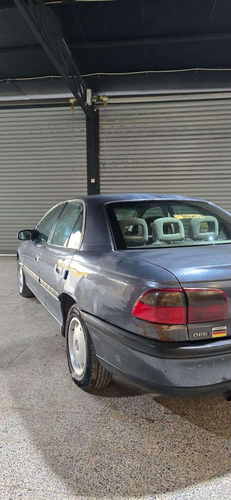 أوبل أوميغا
المحرك: 2.0L 16V (محرك جديد بالكامل)  
 الكير: جديد وجاهز من كلشي
 الطخم : جديد بالكامل الكاردن والشايلات كلهم مبدلين
 الحالة العامة: السيارة بلاد ومتعوب عليها، شغل وتوكل على الله ما تحتاج أي مصاريف أساسية.
 الرقم:نينوى هزه جديده وسنويه وشرط التحويل
السعر 55 ورقة 
*********** 
***********
