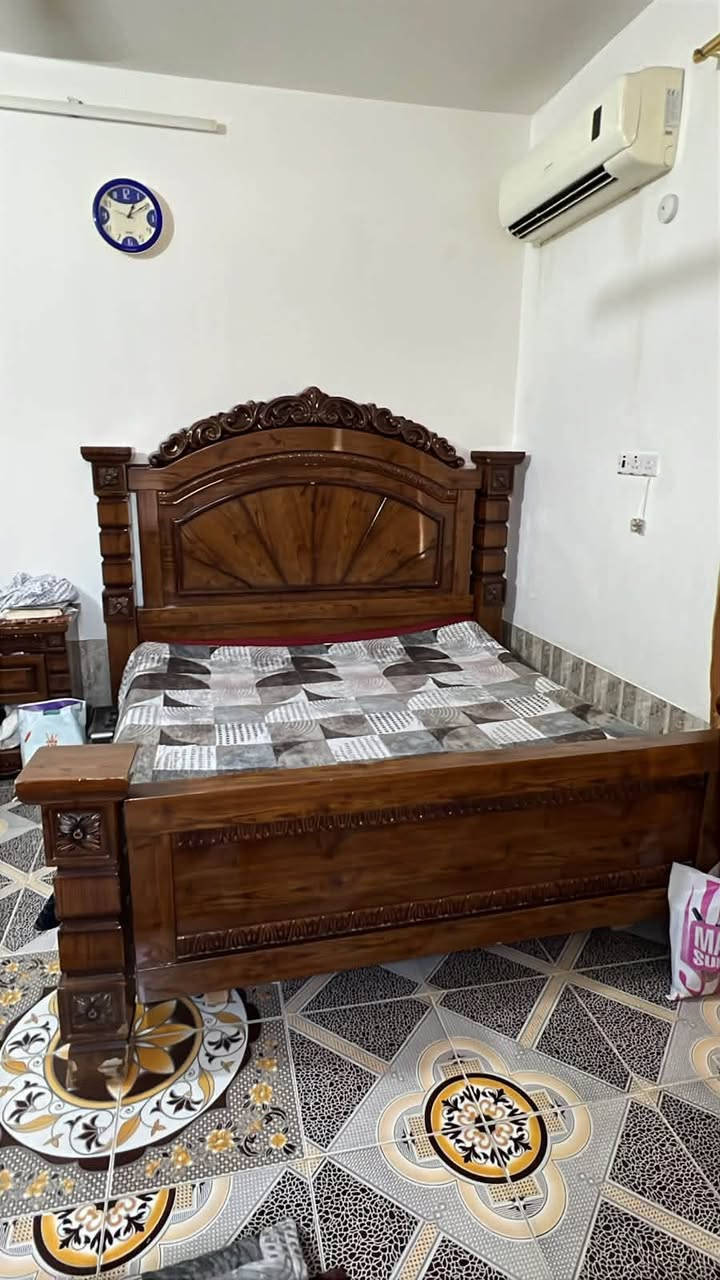 للبيع ....
ميز تلفزيون زجاجي
تخم عدد2 4صغار و2كبار
جرباية وياها كومدي 2
ميز طعام و2 كراسي
***********

