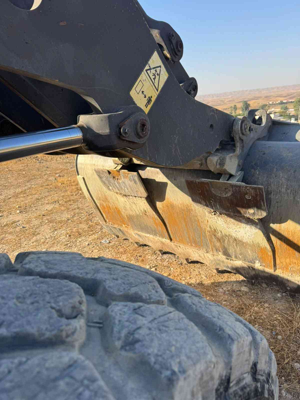 ڤالڤو L90 • رقم اربیل • مافيه نقص