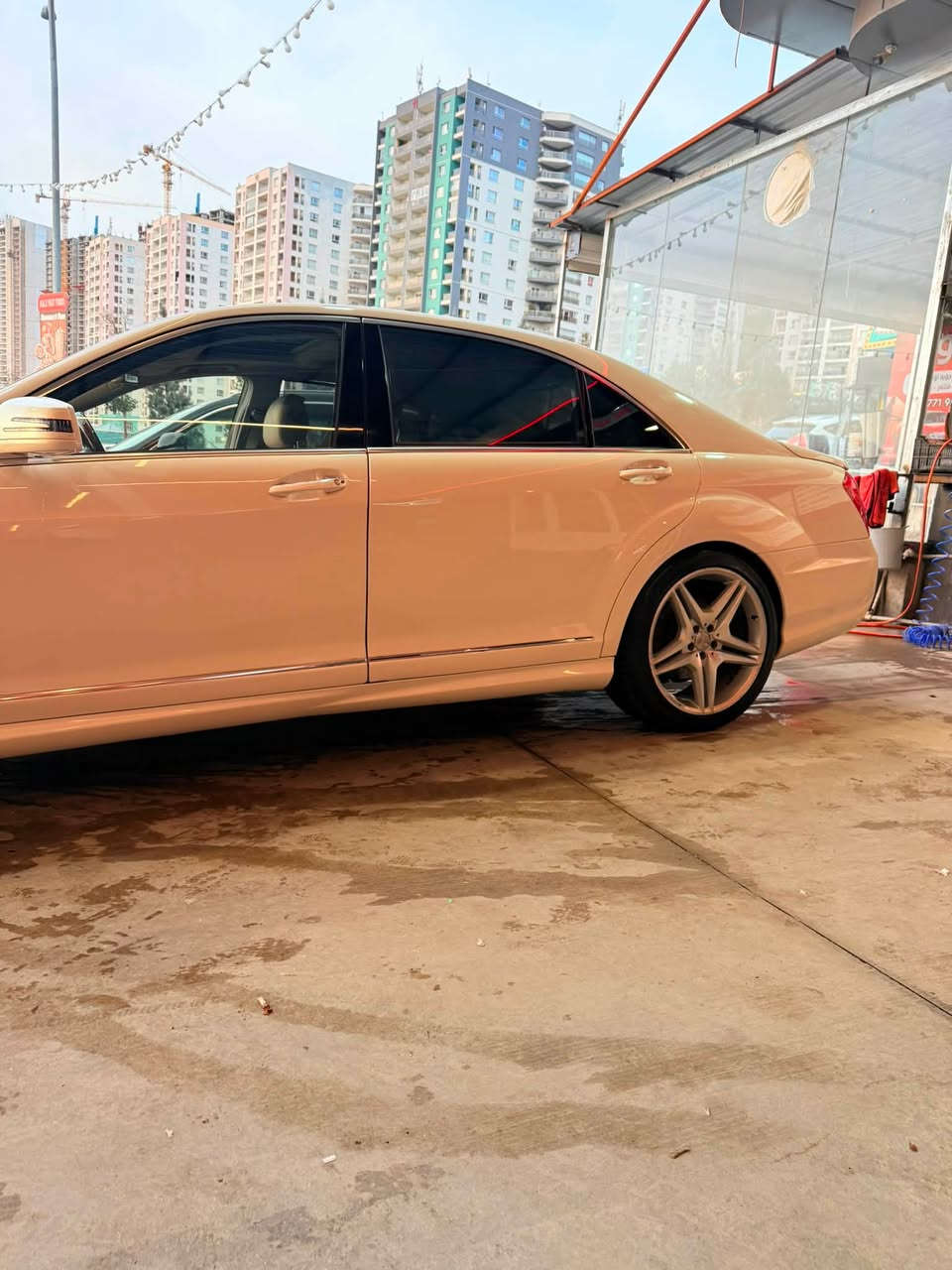 سةرةتا بةناوي خوا مارسي دز بينز ٢٠١٣تاقانة لة جواني s550مةكينة ٨ بستؤني توين تؤربؤ سةيارة مالي دؤستة٩٠ هةزاري حةقيقي رؤشتوة كامل پةپي دووبةية لةسةر ساخي ماسةفاتي زؤرة ليرة باس ناكريت سعري٩٥گةلا (ژمارة***********سةيارةكة بةشةرتي هةموو شتي كؤدي بو كراوة تابلي جاهيزة)(
