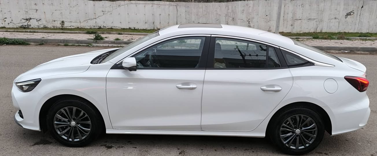 ‏السلام عليكم
‏
‏للبيع سيارة MG GT 2025 
‏لون ابيض رقم سليمانية الجديد باسمي
‏السيارة جديدة جدا بريحة الشركة 
‏مكفولة السيارة 
‏فول مواصفات
‏تحويل ثاني يوم
‏ماشية 17000 الف
‏
‏مكان السيارة العامرية
‏السعر 122 ورقة وبيها مجال بسيط
‏
‏***********
‏

نص مكتوب في الصور:
- I LOVE SECOND HOME