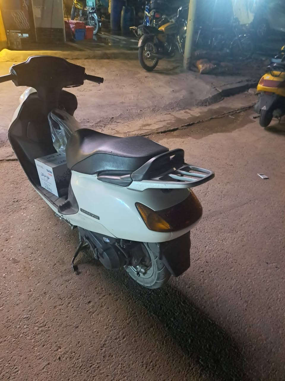 مكلف بنشر سبيسي جديدة صالها شهر ونص من نازلة من الحاوية تفحص وتاخض دراجة جديدة واستخدام قليل السعر مليون 550 قفل مليون ونص مكلف بنشر رقم راعيها***********
