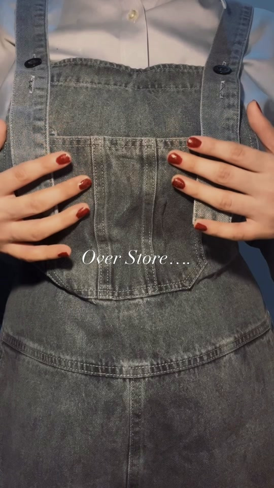 وصلنا من احد زبوناتنا الحلوات ❤️🦋.            توفرت الموديلات الجديدة 🍬❤️.  #اوفر_ستور #جمبسوت #جينز #fashion #بغداد 

نص مكتوب في الصور:
- Over Store....