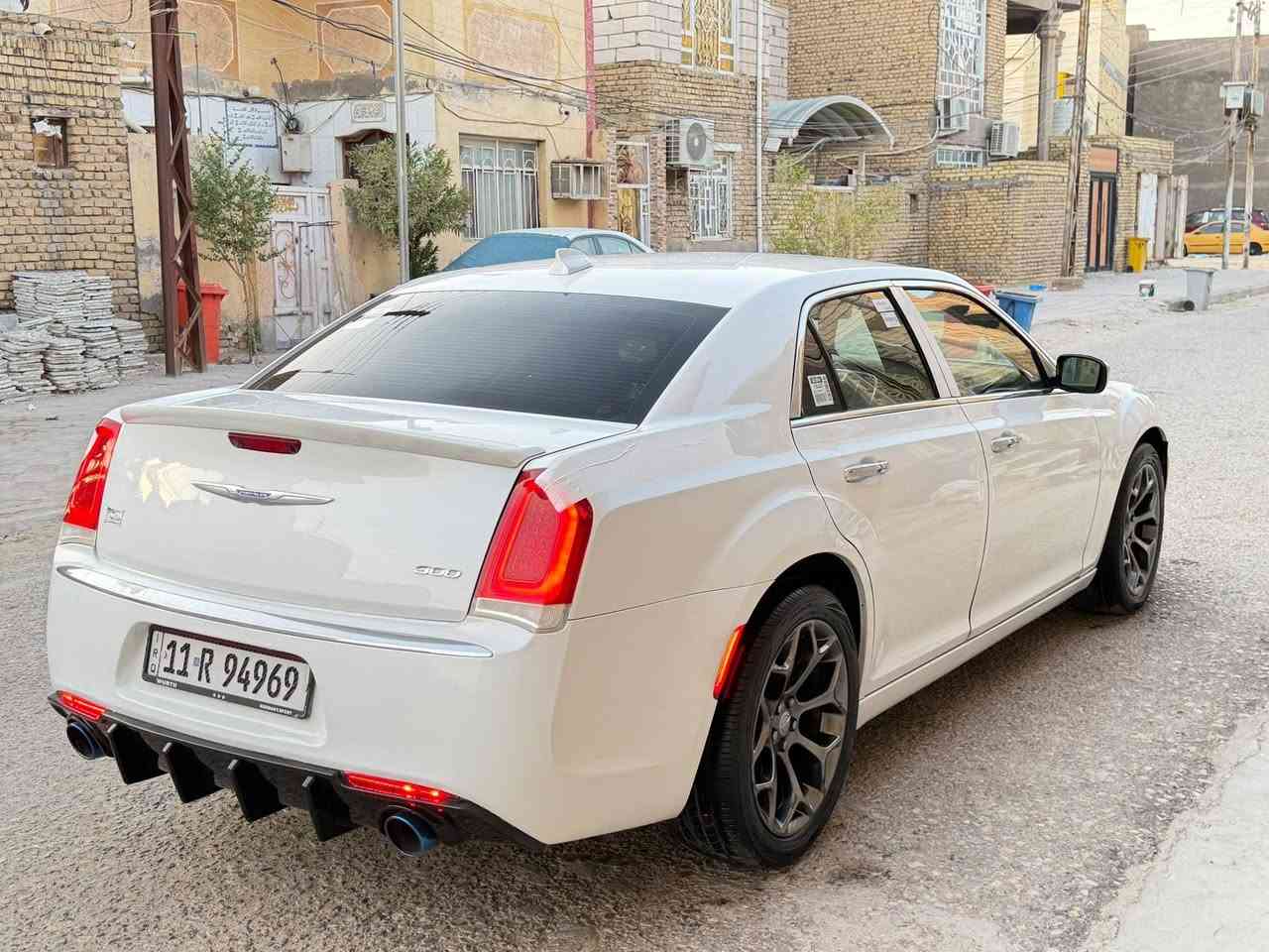 السلام عليكم ورحمه الله
كلايسلر اوباما 2015 اصل اصل محرك 3600  حره تحويل رقم بغداد الدولي مواصفات التورنك معروفه حادثه جاملغ وبنيد وبيه رشات صبغ السياره جاهزه كير محرك حداديه وتبريد منضومه توني شاده تخم تاير منضومه زنون لدات كله شغال 
 155$
 ***********📱
***********📱
 مكاني ناصريه مركز المدينه
