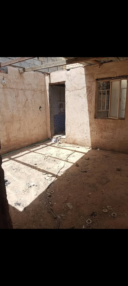 دار للبيع
المساحه/100
العنوان الزعفرانيه شارع الكهرباء خلف دور الشرطه زراعي
السعر 32 وبي مجال 
الاستفسار ***********
