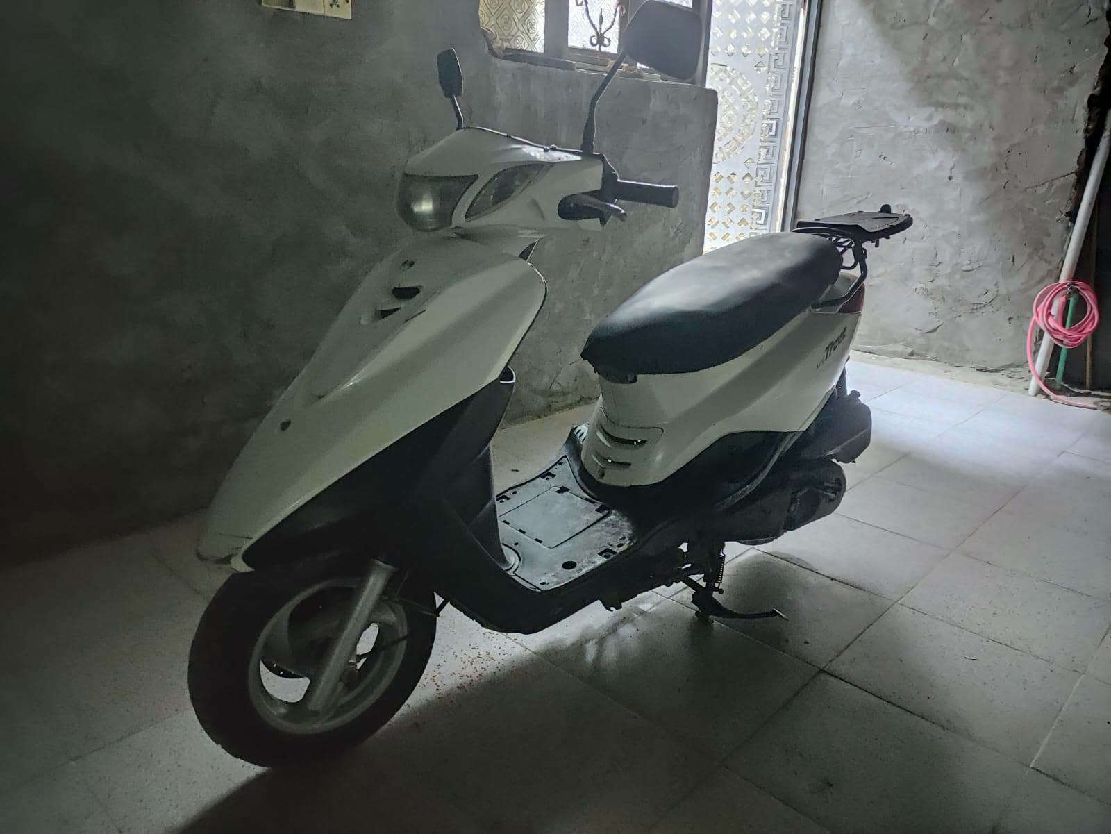 يتوفرر دهن جميع دراجات
كل ماتحتاجونه تجدونه في ورشه زيد لتصليح الدراجات الهوائية  والشحن والناريه
بل الاضافه ال بنجر جميع الدرجات
وبل الاضافه تبديل دهن جميع موطورات والستوتات
عنوان فرع ثاني خمسه كيلو قرب حديقه طيور الجنه مجاور زنود الست الحمداني هاتف 📞 وت ساب ***********
